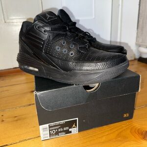 Jordan Men's Black Sneakers